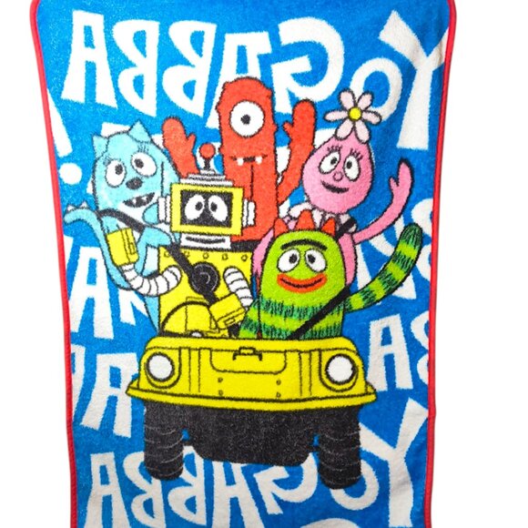 2012 Yo Gabba Gabba Toddler Throw Blanket 41” X 29” - Picture 3 of 4
